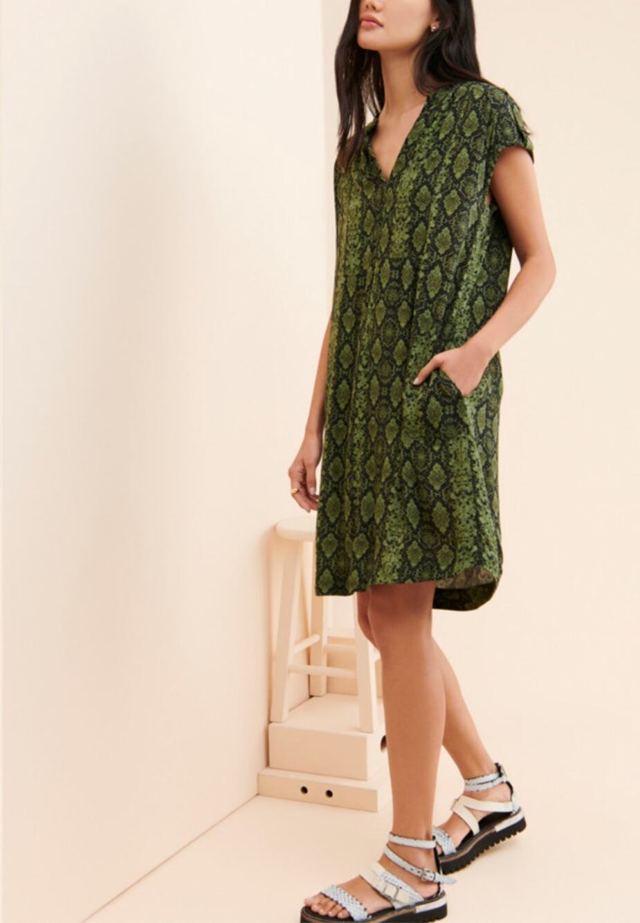 ANTHROPOLOGIE Rachel Tunic Dress in Green Pattern // M